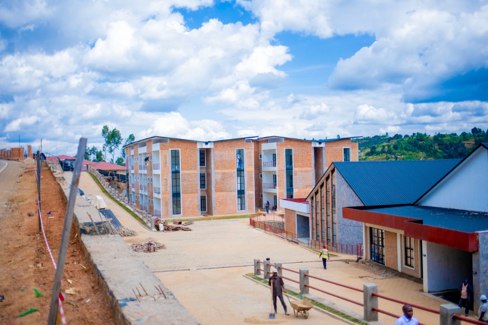 Nyaruguru: Kubura amacumbi i Kibeho byatangiye kuvugutirwa umuti mu mishinga mishya ya hoteli 2 IMG 20260609