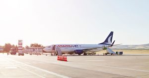 0_Turkish-Airlines-Anadolujet-Airplane-waiting-for-passengers