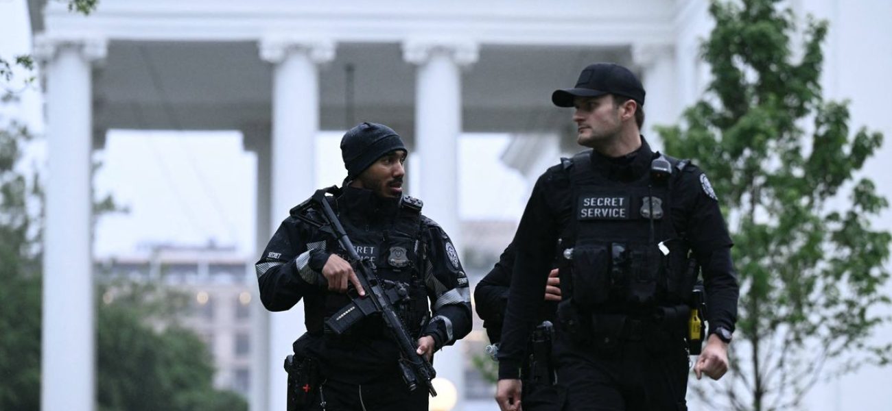 0_US-POLITICS-CRIME-WHITE-HOUSE