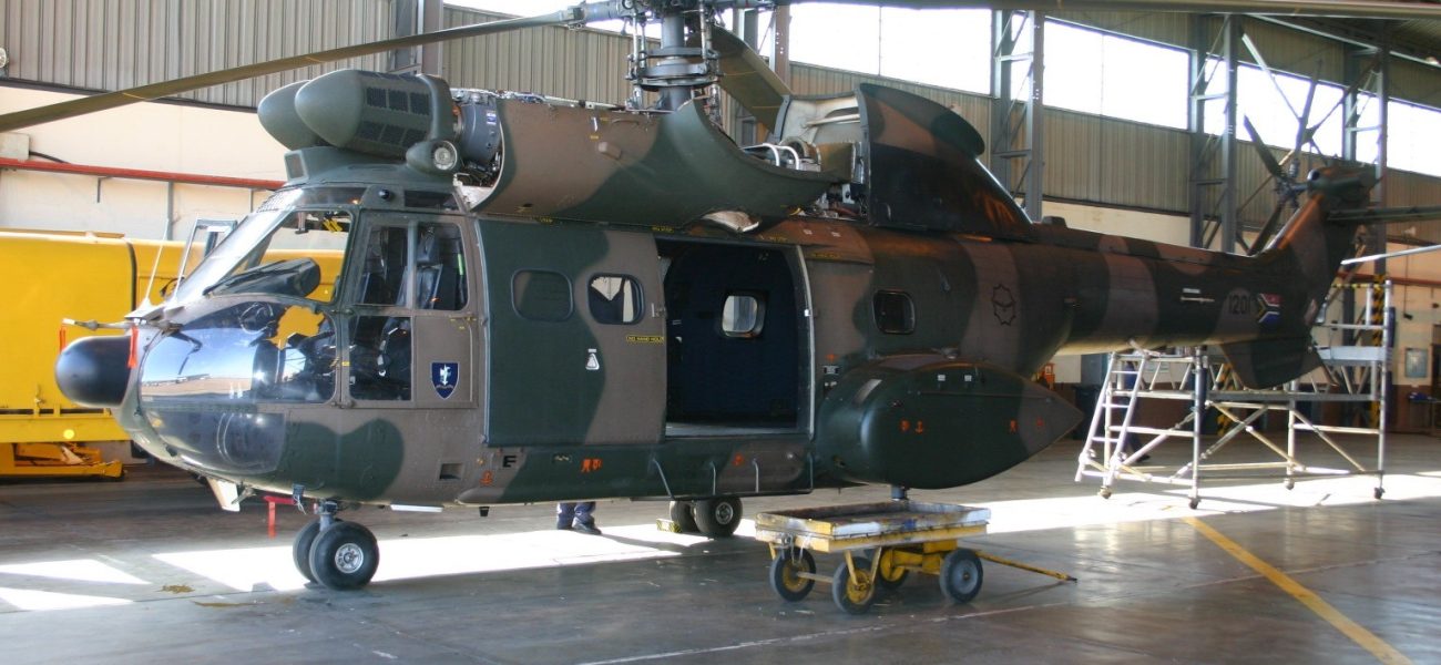 1201_Atlas_TP-1_Oryx_South_African_Air_Force_(7690002674)