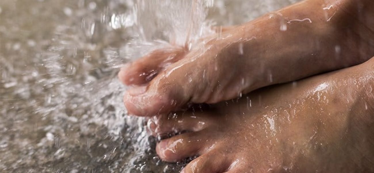 1411-how_to_get_rid_of_smelly_feet-732x549-thumbnail