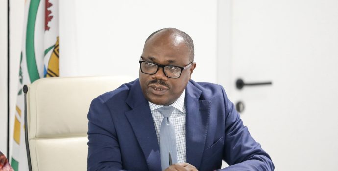Dr. Nsengiyumva Justin wari usanzwe ari Guverineri wungirije wa BNR ni we Minisitiri w'Intebe mushya