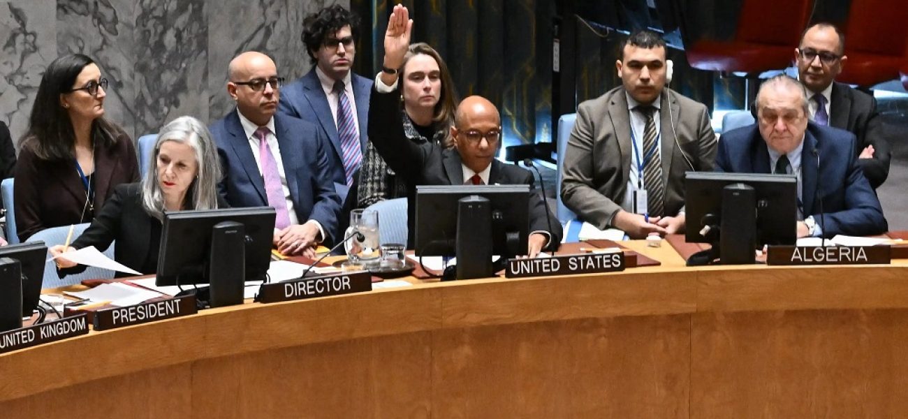 20un-resolution-hwgl-threeByTwoLargeAt2X-v2