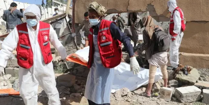 28int-yemen-strike-hczj-articleLarge