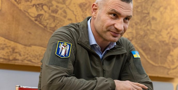 30ukraine-briefing-kyiv-mayor-1-1c76-superJumbo
