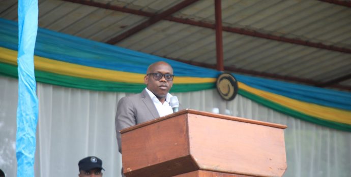 Guverineri Ntibitura yahishuye ko FDLR na Wazalendo binjiye mu Rwanda rwihishwa ubwo yari mu ruzinduko rw'akazi mu karere ka Rutsiro