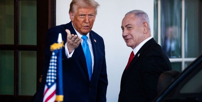 3_donald_tramp__benyamin_netanyagu__gettyimages_2197166341_83f950b3df7ecd716f50b02d1b47bfff_1300x820_e3f402d65139960abfae1bb1279e321c_1200x675