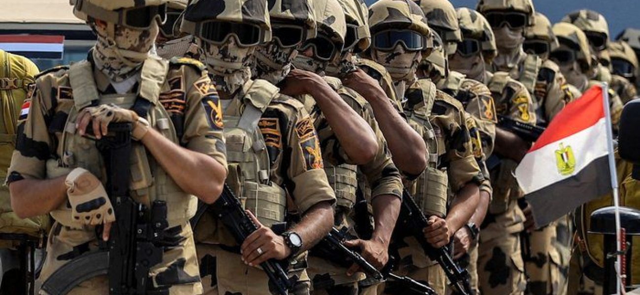 45443-egypt-soldiers-700_496