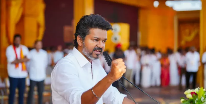 4chneiro_vijay_625x300_22_August_25