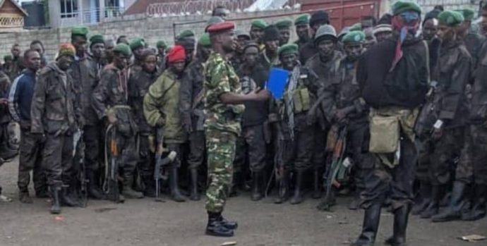 659443ebc753b45dab239a10_Militaires burundais en tenue des FARDC (1)
