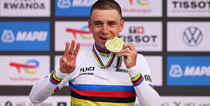 KIGALI, RWANDA - SEPTEMBER 21: Gold medalist Remco Evenepoel of Team Belgium celebrates winning during the medal ceremony after the 98th UCI Cycling World Championships Kigali 2025 - Men Elite Individual Time Trial a 40.6km race from Kigali to Kigali on September 21, 2025 in Kigali, Rwanda. (Photo by Dario Belingheri/Getty Images)