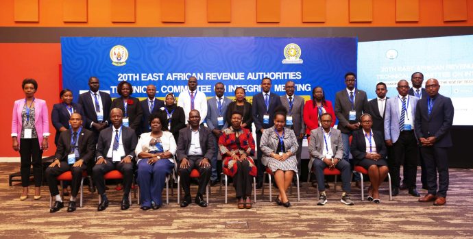 Abayobozi mu bigo by’Imisoro muri EAC biyemeje kwimakaza ubunyangamugayo no kurwanya ruswa