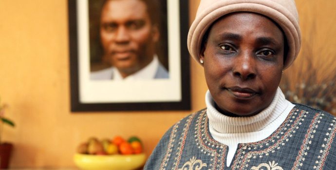 ©PHOTOPQR/LE PARISIEN / JEROME Benjamin -  COURCOURONNES LE 12 03 2012 - AGATHE HABYARIMANA 
VEUVE DU PRESIDENT RWANDAIS TUE DANS L ATTENTAT DE SON AVION EN AVRIL 1994
ICI DANS SA MAISON DE COURCOURONNES
widow of the Rwanda President dead in his airplane attack in april 1994
Here : in his house in Courcouronnes (MaxPPP TagID: maxnewsworldthree146817.jpg) [Photo via MaxPPP]