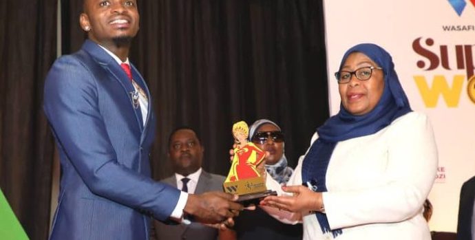 Diamond-Platnumz-and-Tanzanian-President-Samia-Suluhu
