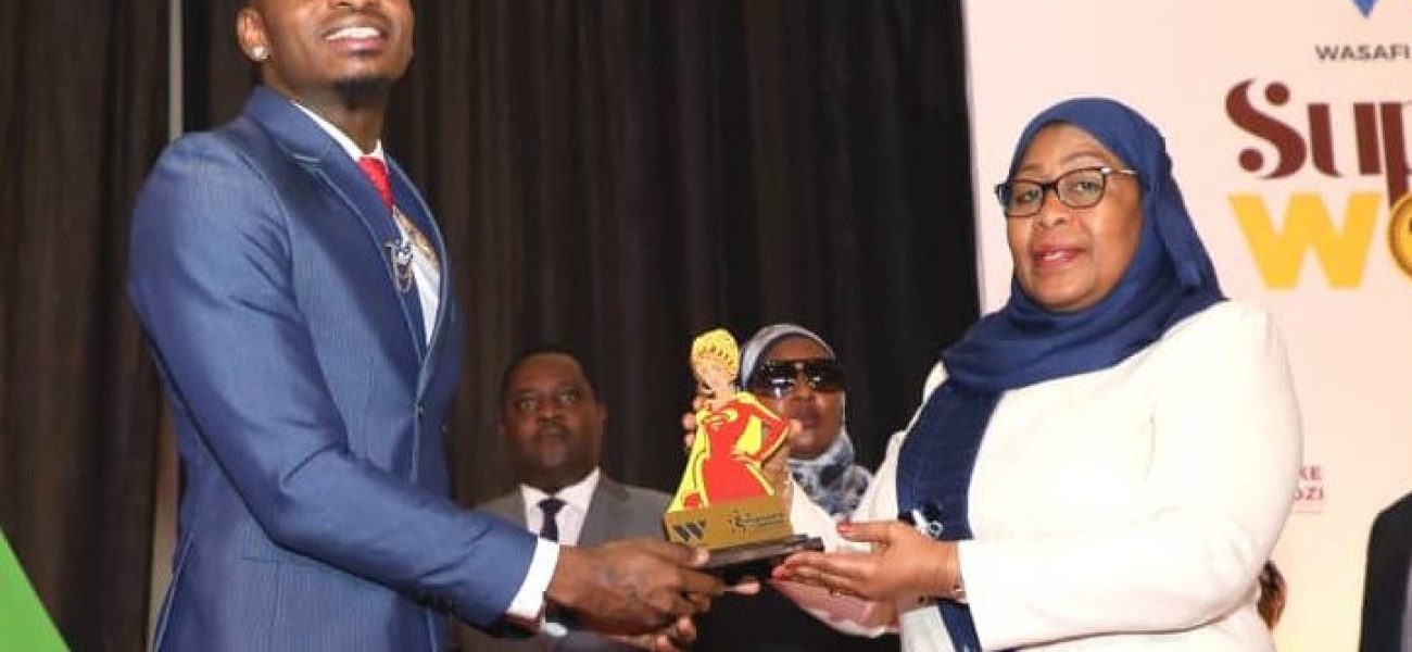 Diamond-Platnumz-and-Tanzanian-President-Samia-Suluhu