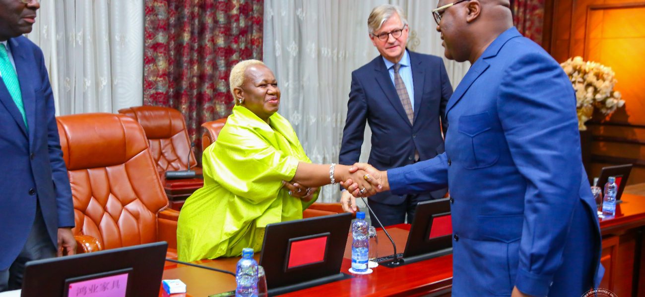 GF6DeeYW4AAzRSZ.jpg_large