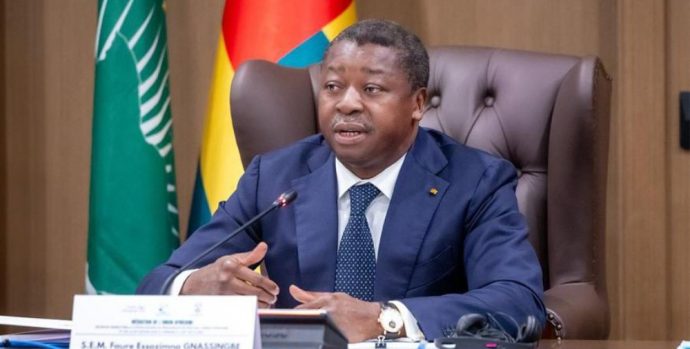 Grands-Lacs-Lome-consolide-la-centralite-de-la-mediation-africaine_copy_1000x715