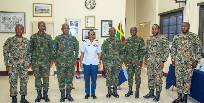 HDQ40dXW0AADvP_