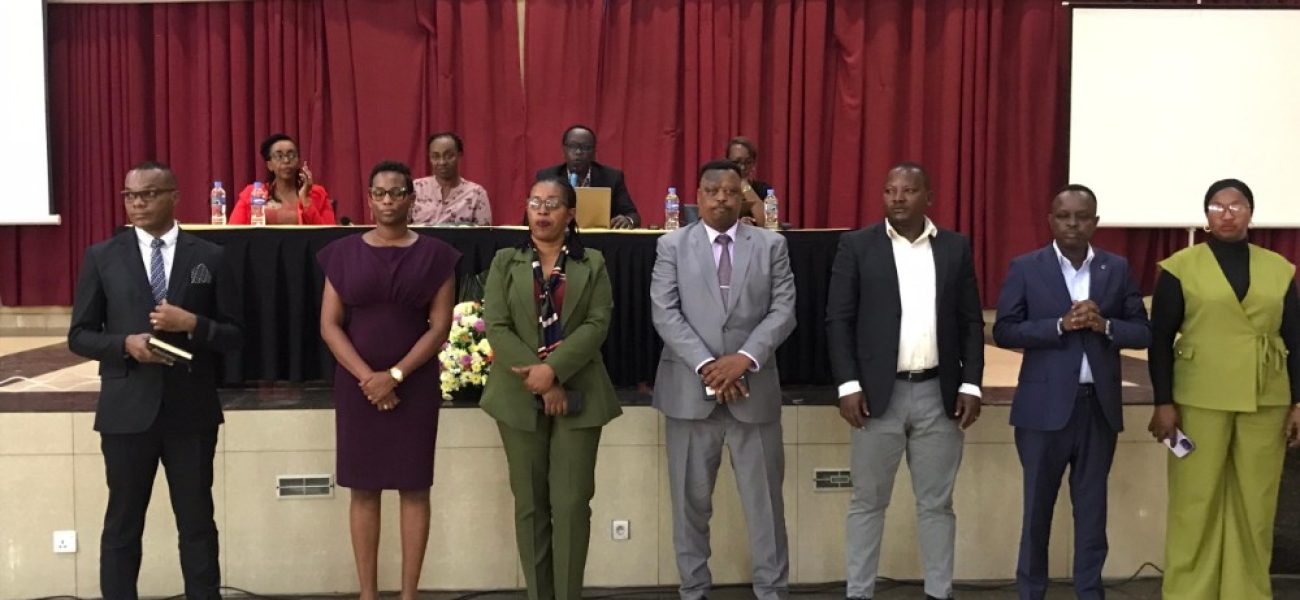 Iyi ni yo Komite nshya y'urugaga rw'Abahesha b'Inkiko b'Umwuga mu gihugu