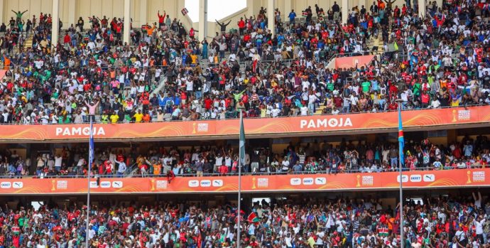 Kenya-fans-1-1536x1024