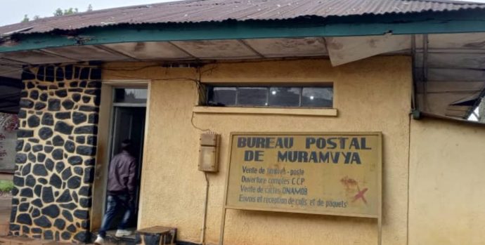 Le-bureau-postal-de-Muramvya-en-province-de-Gitega-3800x2138_c