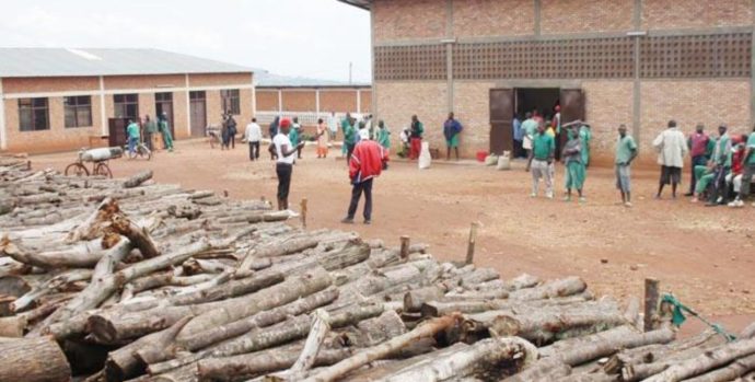 Les-enceintes-de-la-prison-centrale-de-Ngozi-ou-sont-detenus-les-trois-fonctionnaires-mis-en-cause