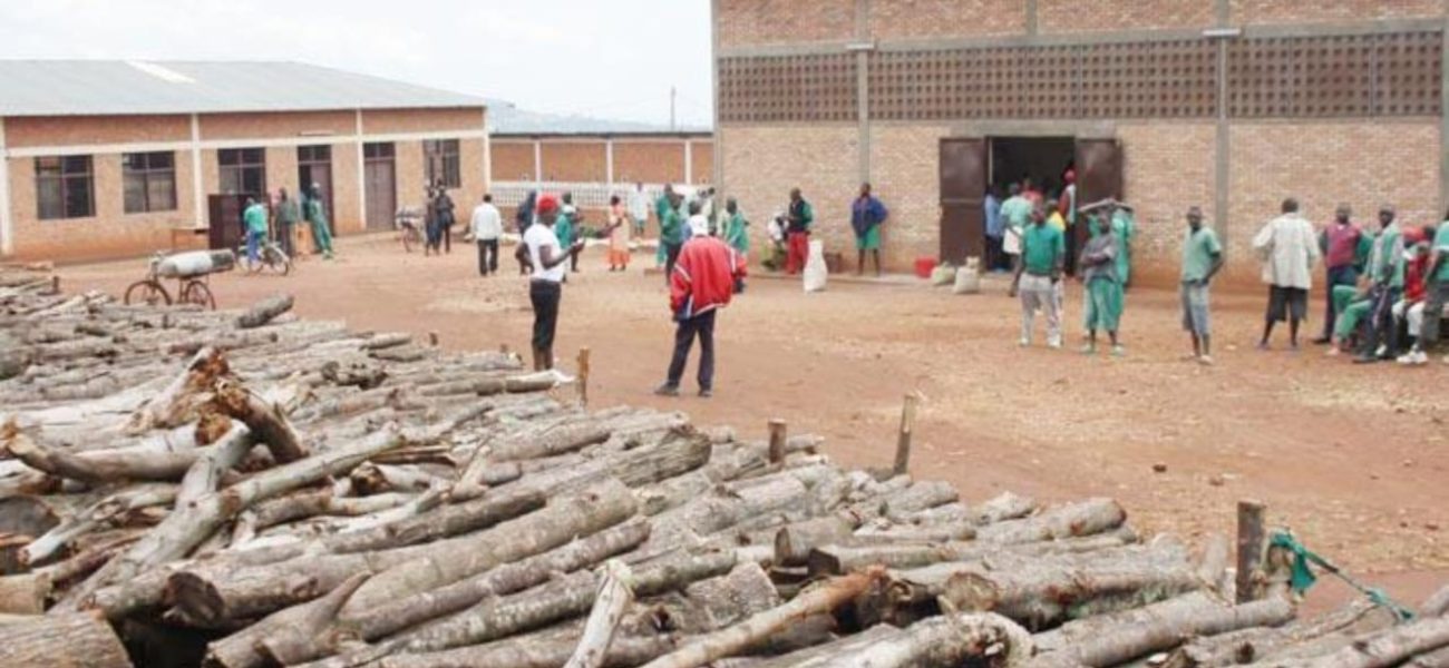 Les-enceintes-de-la-prison-centrale-de-Ngozi-ou-sont-detenus-les-trois-fonctionnaires-mis-en-cause