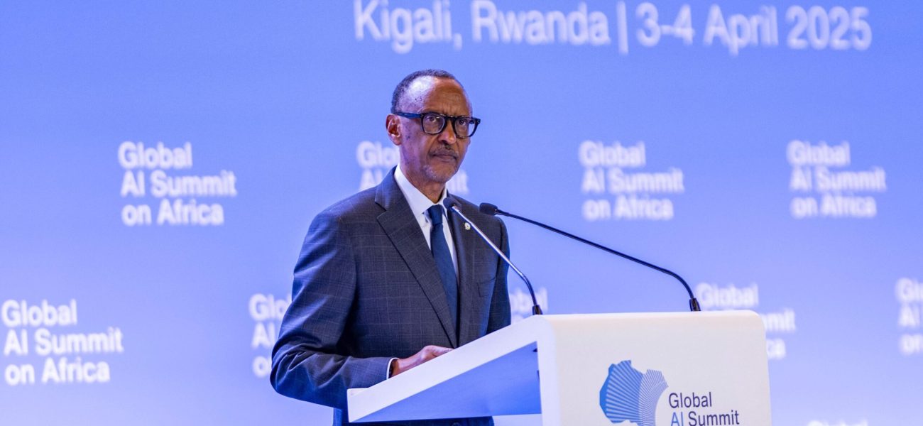 Perezida Kagame afunguraga inama yiga uko AI yazwa umusaruro ku Mugabane wa Afurika
