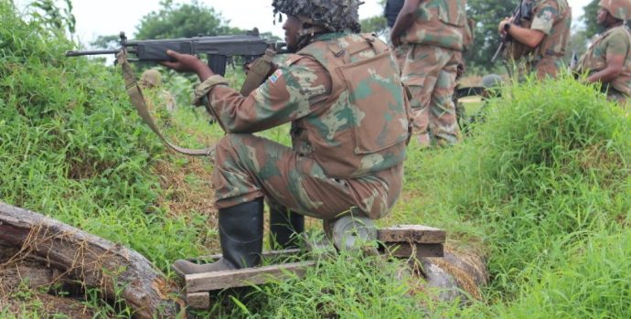 SANDF_soldier_Mozambique_gumboots_SANDF