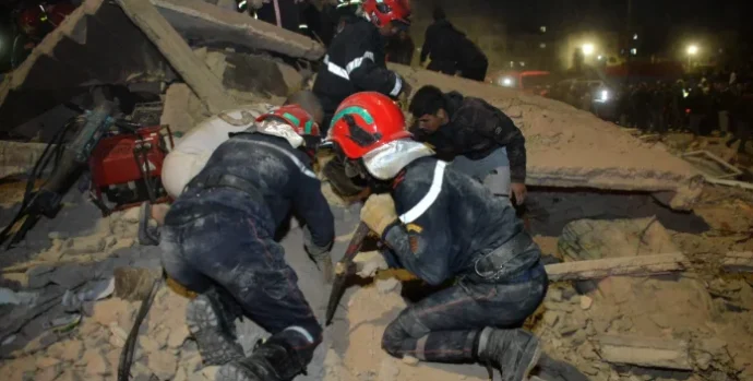 TOPSHOTS-TOPSHOT-MOROCCO-ACCIDENT-BUILDING-093138-696x463