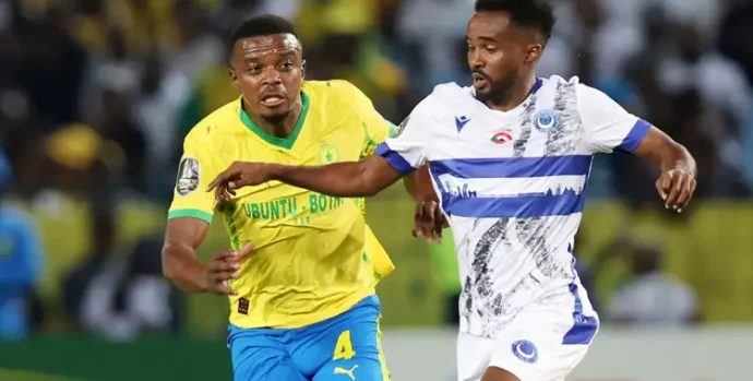 Teboho Mokoena and Abdelrazig Taha, Mamelodi Sundowns vs Al Hilal.jpg
