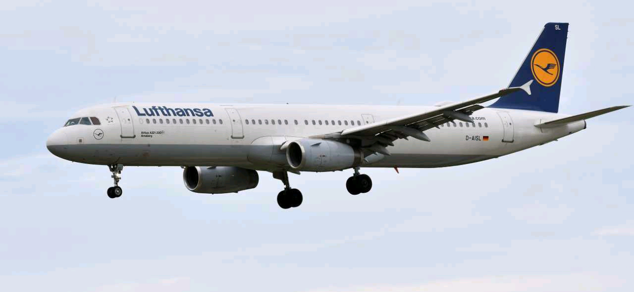 a321-d-aisl-lufthansa-landing-995298624