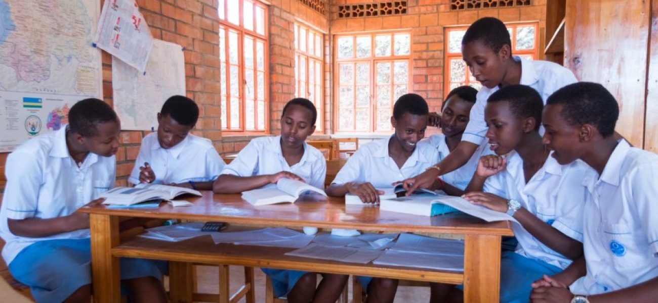 abize_amashuri_yisumbuye_mu_turere_dutandukanye_baracyari_bake-83ff5