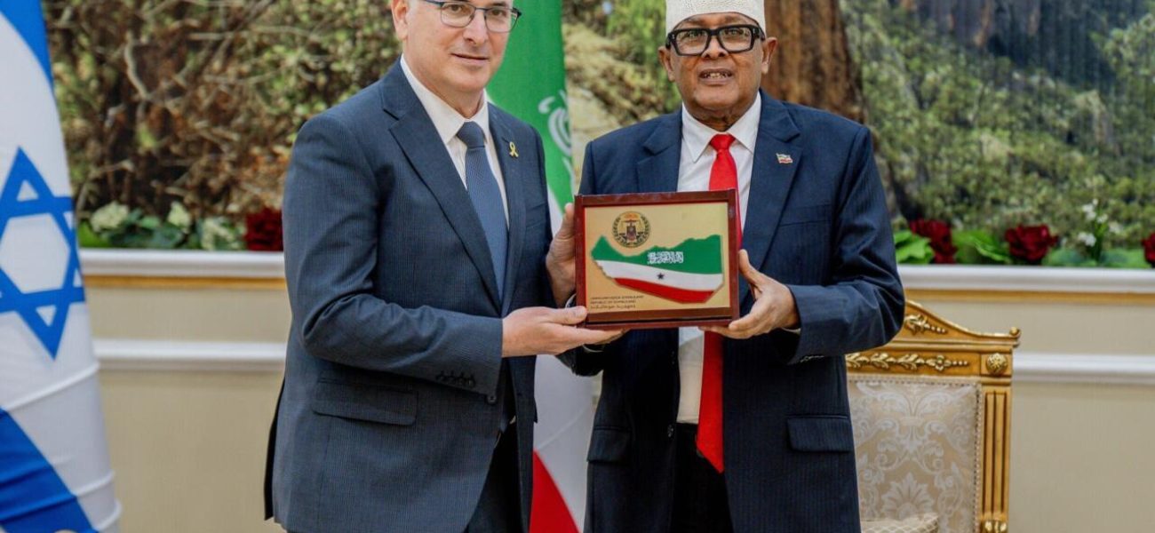 c5555cf759b8fae14d11e92c93adbfc084362951