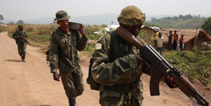 dr-congo-soldiers-patrol