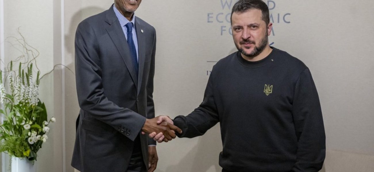 gd-7fxwxwaalpx8-1acf2