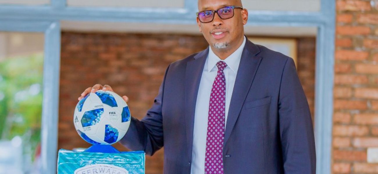 image_870x_689ec53092073