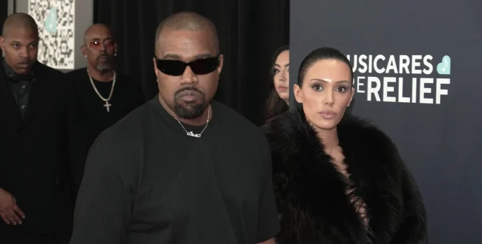 kanye-west-bianca-censori-mental-health-scaled