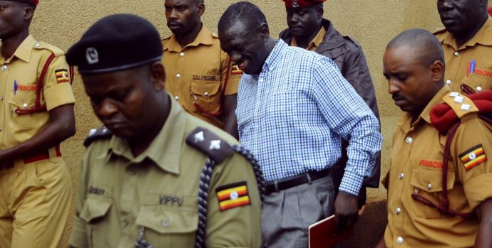 kizza-besigye-arrives-court-kampala