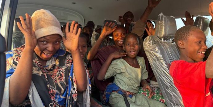 rescued-Niger-State-schoolchildren