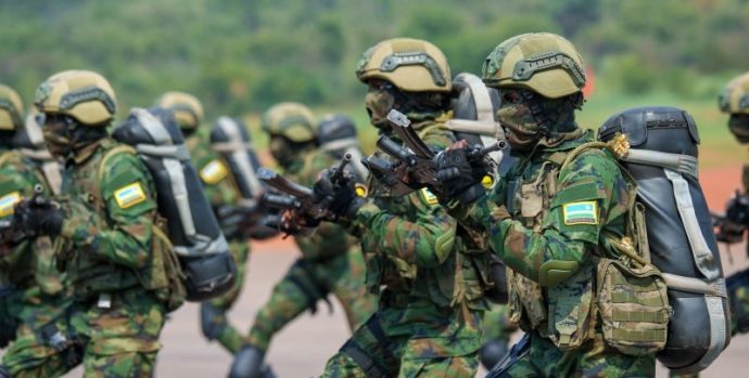 rwandan-soldiers-scaled-800x533