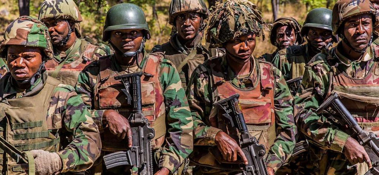 soldiers-from-the-malawi-defence-force-stand-in-formation-b92234-1024