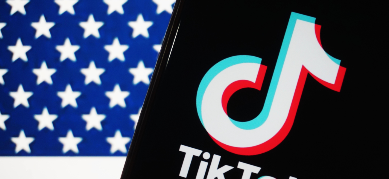 tiktok-logo-us-flag-pictured-886963296