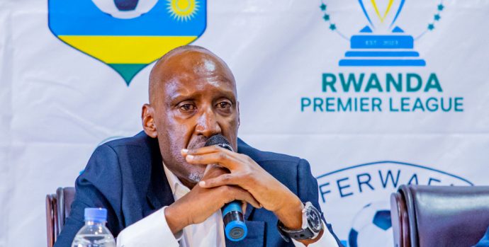 umunyamabanga_mukuru_wa_ferwafa_kalisa_adolphe_yahaye_ikaze_buri_wese_uzifuza_serivisi_mu_biro_bye