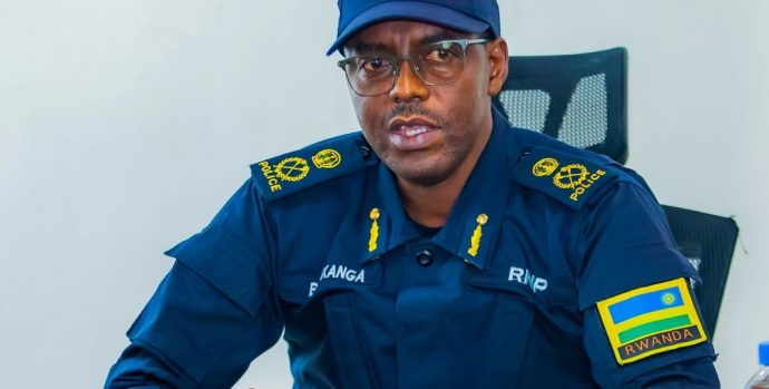 umuvugizi_mukuru_wa_polisi_acp_rutikanga_boniface_yasabye_abazitabira_expo_kwirinda_ibyaha_cyangwa_bagahanwa-effdf