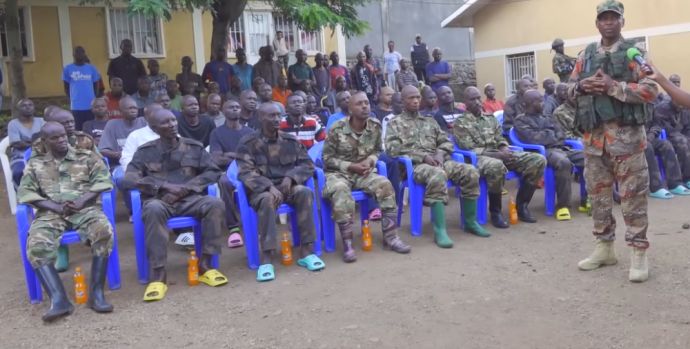 umuvugizi_wa_m23_lt_col_willy_ngoma_yerekanaga_abafashwe_mpiri-6315c