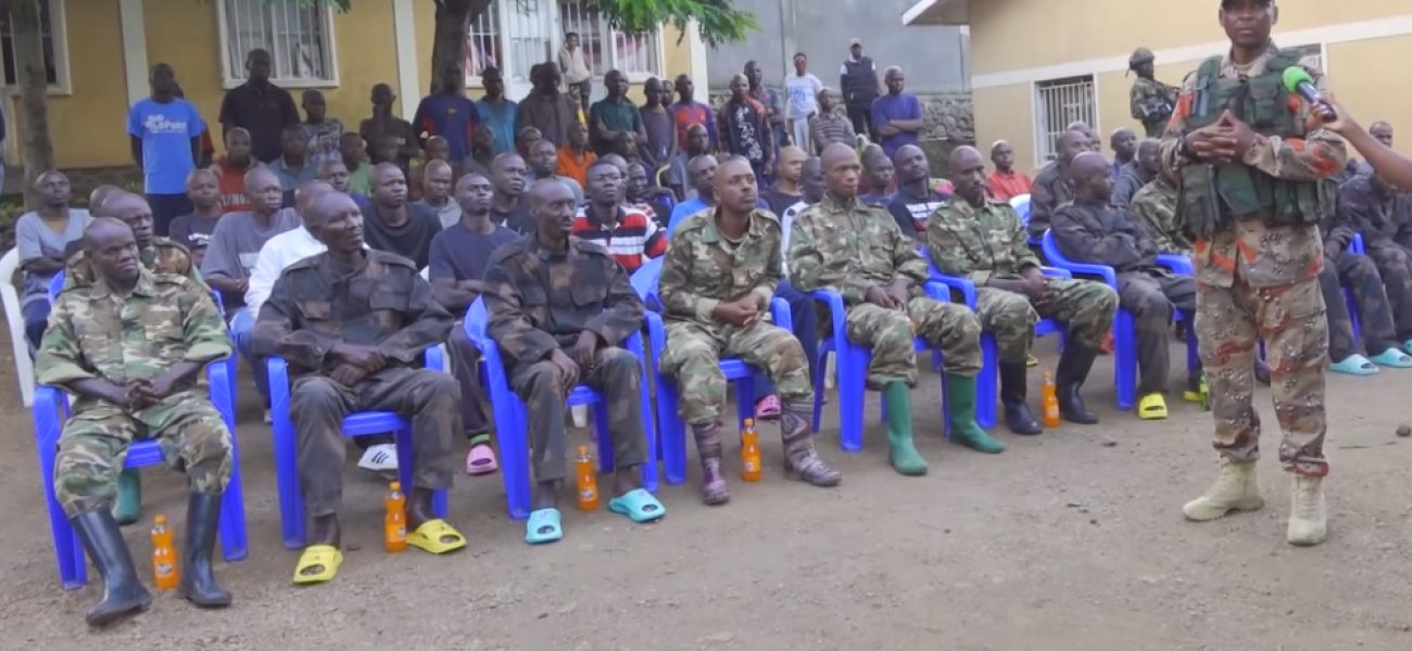 umuvugizi_wa_m23_lt_col_willy_ngoma_yerekanaga_abafashwe_mpiri-6315c