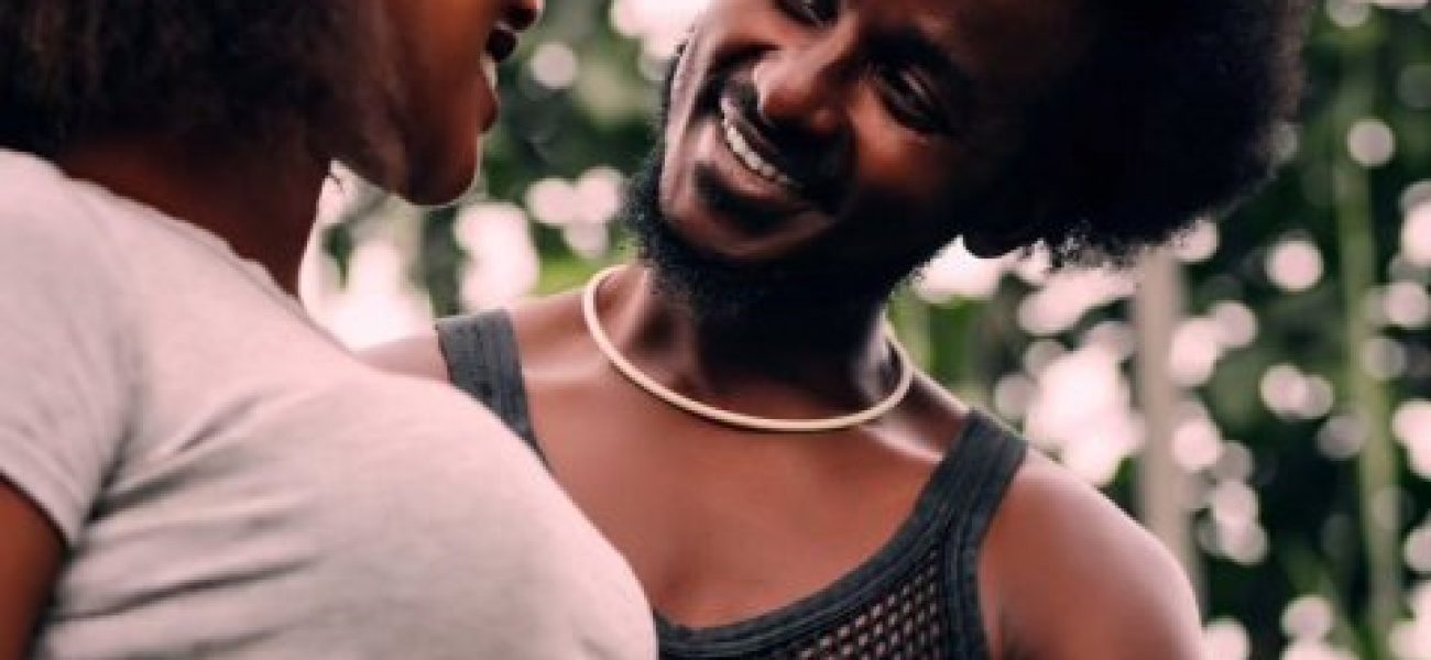 yago_pon_dat_yahishuye_ko_n_umukunzi_we_bibarutse-209be